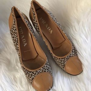 Vintage Prada tweed pumps 36